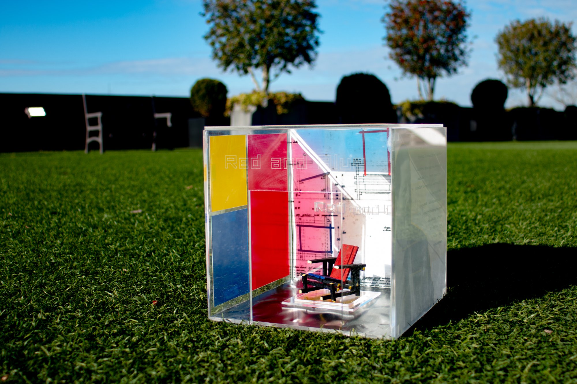 4redbluechair_proj2